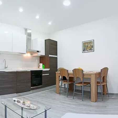 Apartment Mariel In Center