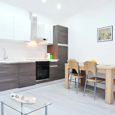Apartment Mariel In Center Split